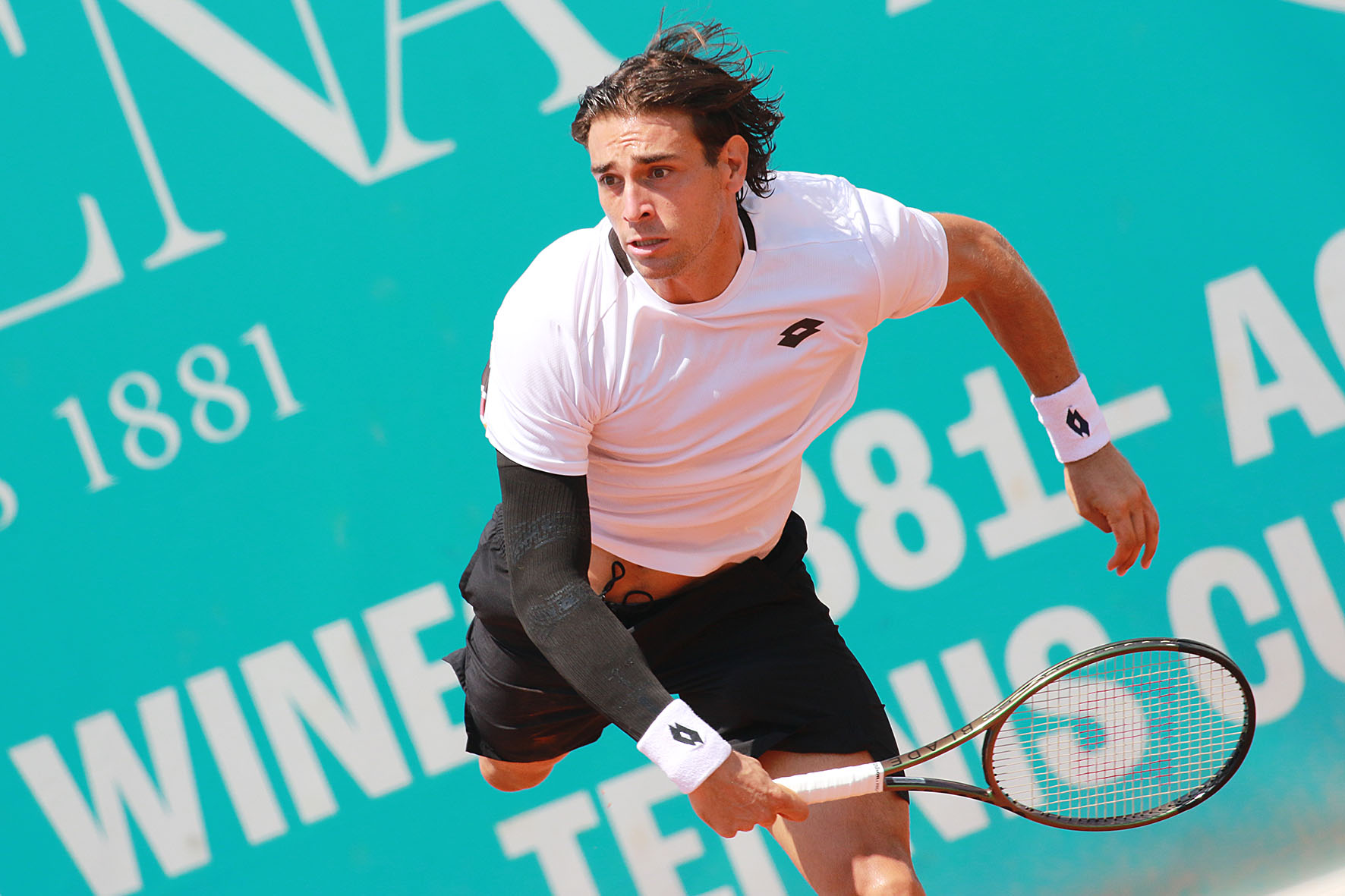 Enrico Dalla Valle in azione (foto Ros)