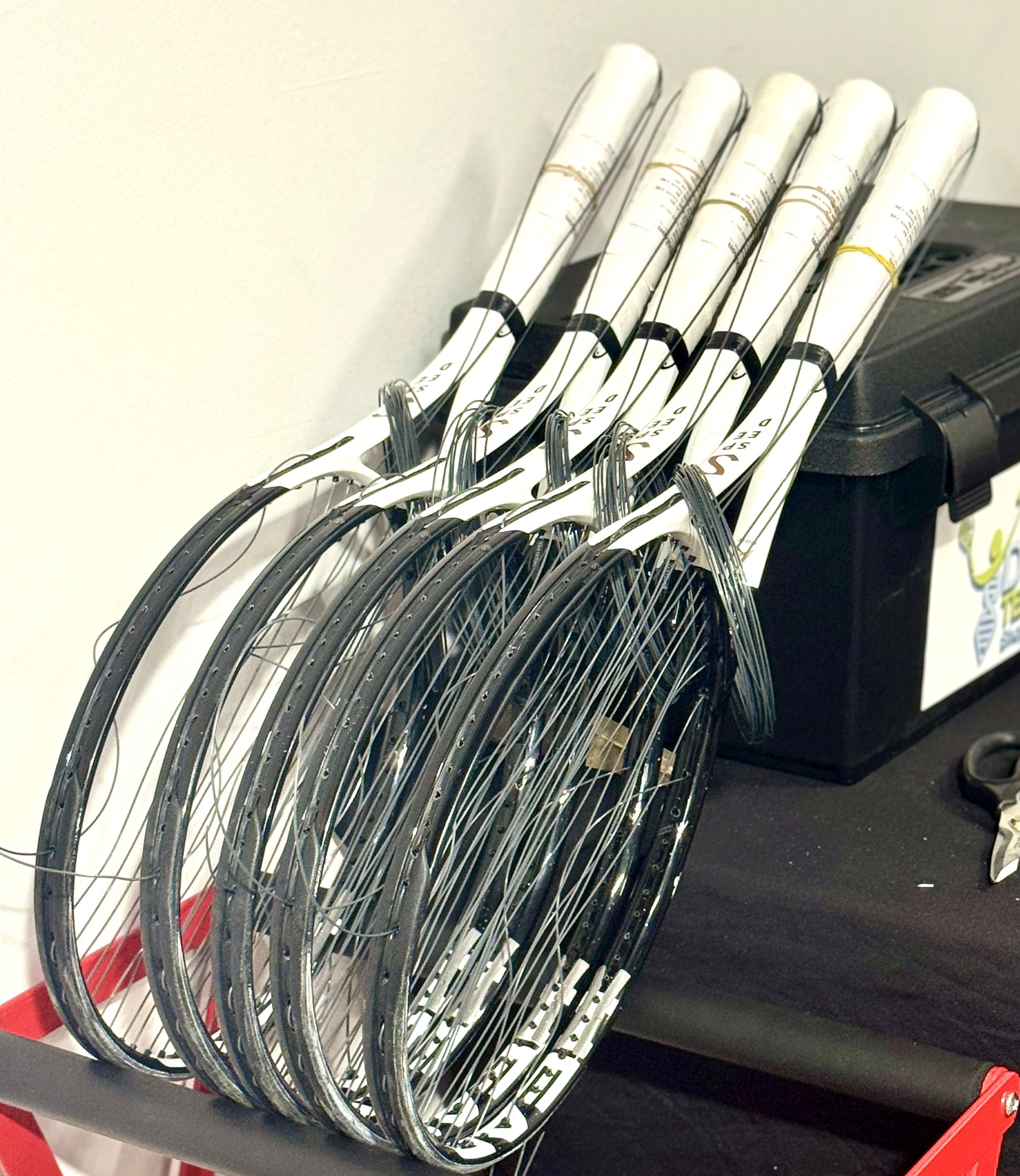 Le racchette di Sinner da incordare alle Nitto ATP Finals 2025