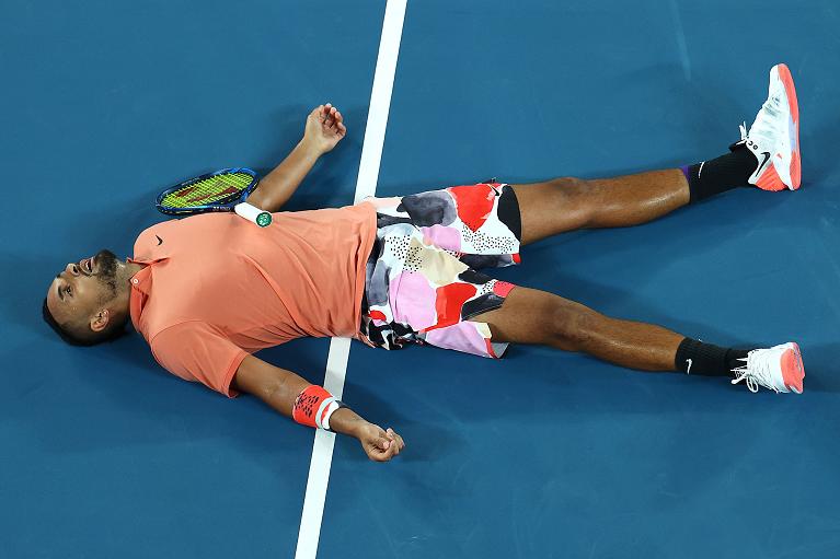 Nick Kyrgios  senza fiato dopo la vittoria contro il russo Khachanov agli Australian Open 2020