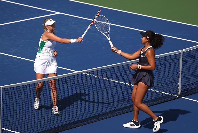 Naomi Osaka Batte Anett Kontaveit nei quarti a New York e poi annuncia che non giocherà la semifinale