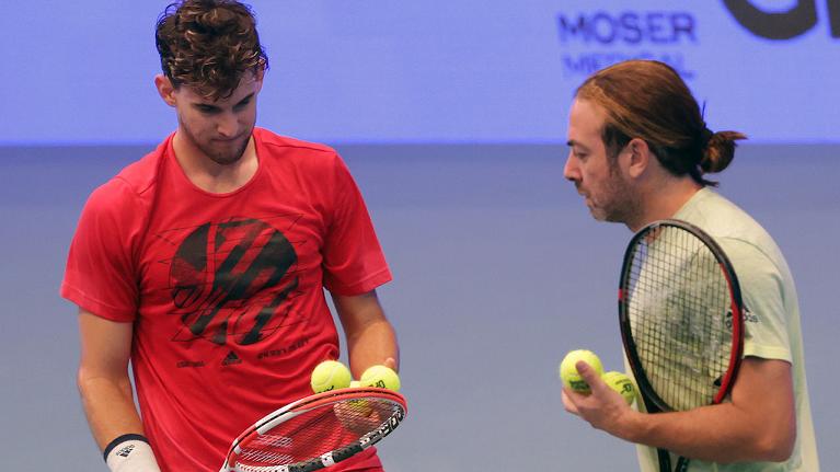Dominic Thiem con il suo coach, il cileno Nicolas Massu