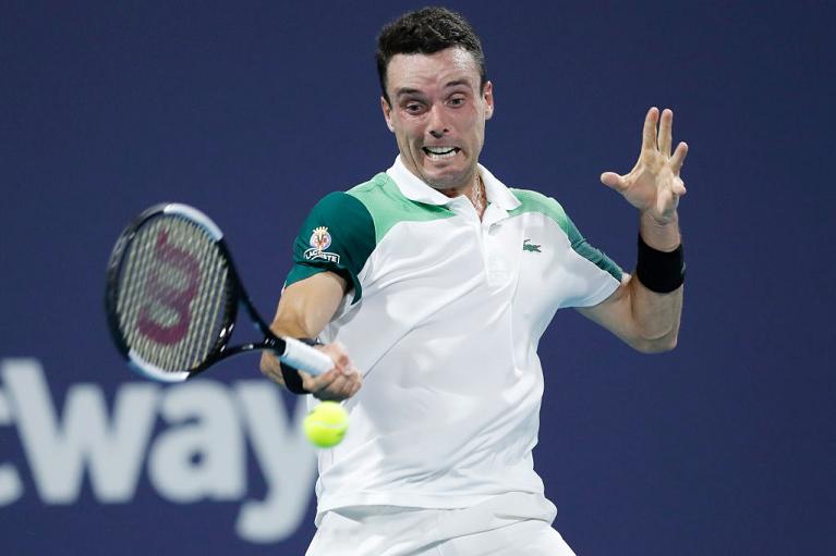 Roberto Bautista Agut colpisce di diritto (foto Getty Images)