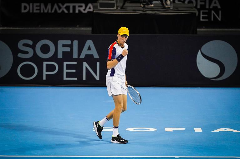 Jannik Sinner esulta (foto Twitter Sofia Open)