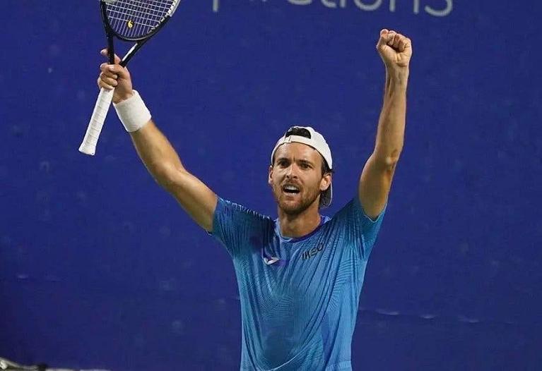 Quello di Pune è il quarto titolo ATP per Joao Sousa, dopo Kuala Lumpur 2013, Valencia 2015 ed Estoril 2018.