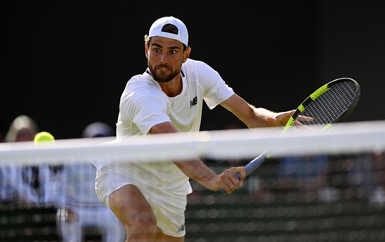 Maxime Cressy, 25 anni, è uno degli ultimi interpreti del serve and volley estremo