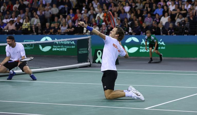 La gioia di Koolhof e Middelkoop che hanno battuto Andy Murray e Salisbury, eliminando la Gran Bretagna (Foto Getty Images)
