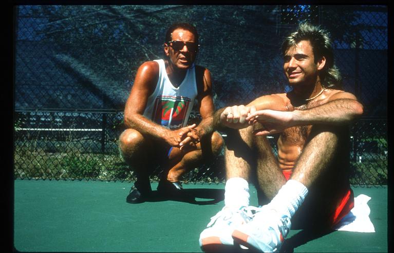 Nick Bollettieri con un giovane Andre Agassi (Foto Getty Images)