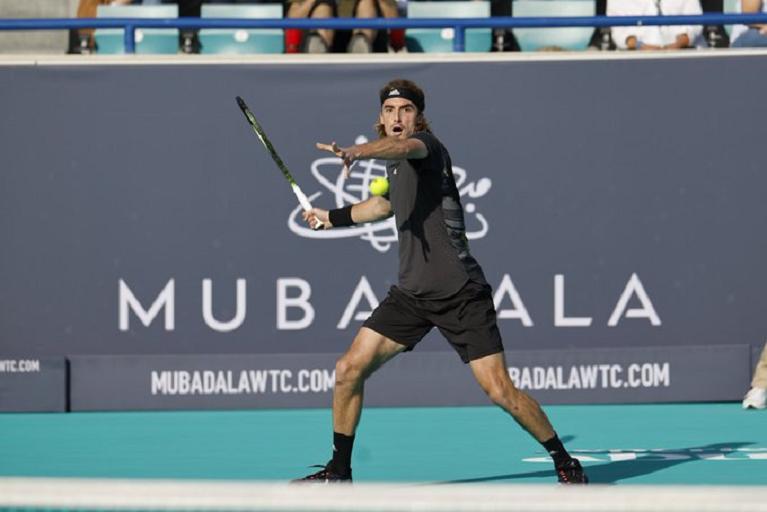 Tsitsipas vince ad Abu Dhabi "Vorrei giocare così nei tornei ATP"