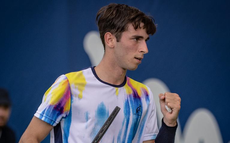 Matteo Gigante esulta (foto Combi/MEF Tennis Events)