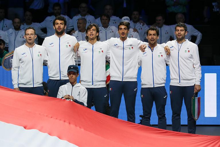 L'Italia, da sinistra: Filippo Volandri (capitano), Matteo Berrettini, Lorenzo Musetti, Lorenzo Sonego, Fabio Fognini e Simone Bolelli (foto Sposito)