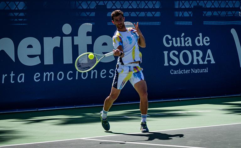 Il diritto di Stefano Travaglia (foto Wallmaier)