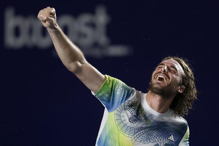 Stefanos Tsitsipas esulta (foto Getty Images)