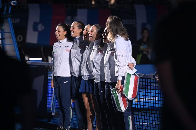 La squadra italiana schierata alle Billie Jean King Cup Finals a Siviglia (Foto Tullio Puglia/FITP)