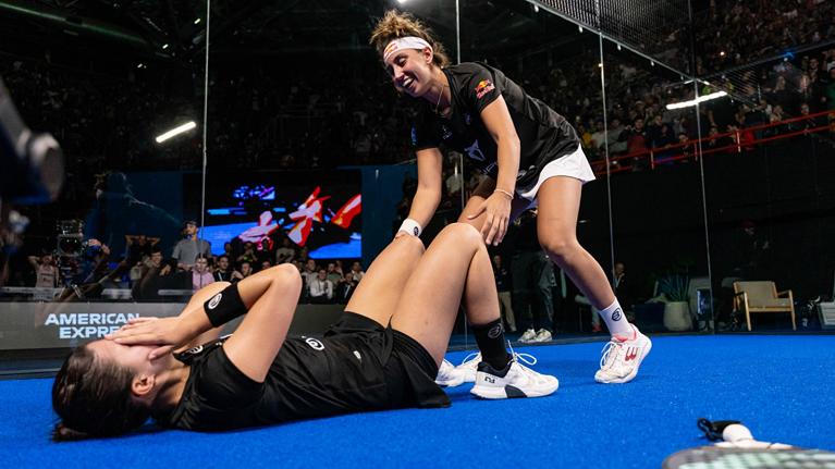 L'esultanza di Delfi Brea e Bea Gonzalez al Mar del Plata Premier Padel P1 (Foto Premier Padel)