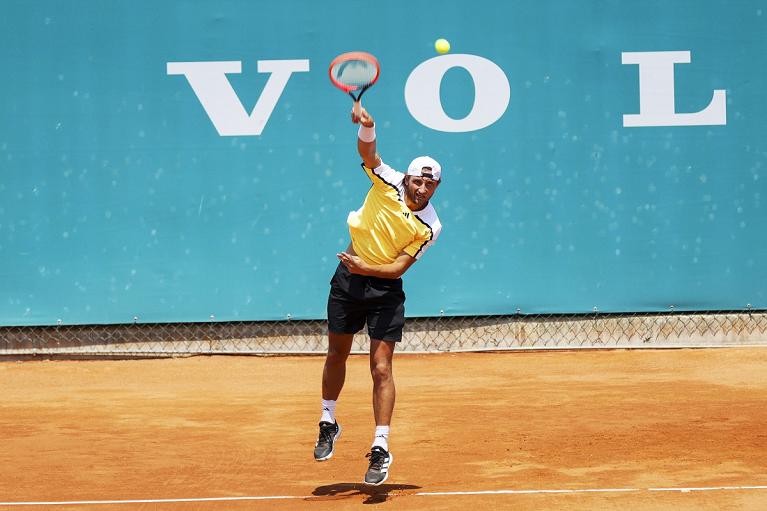 Federico Arnaboldi al servizio (foto Verona Challenger)