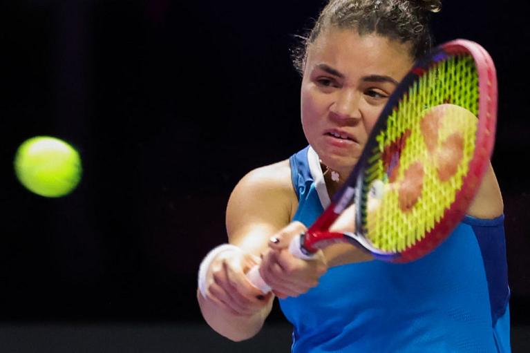 Jasmine  Paolini colpisce di rovescio (foto Getty Images)
