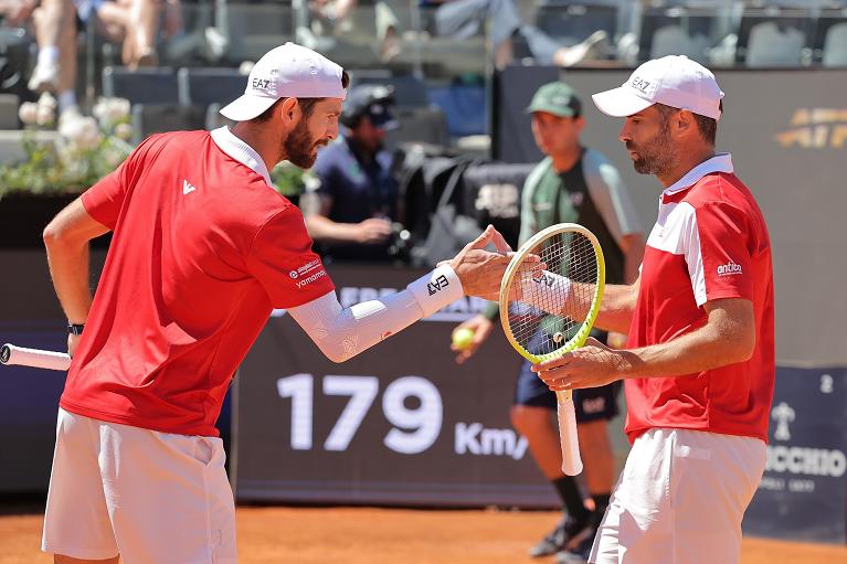 Un'esultanza di Simone Bolelli e Andrea Vavassori agli Internazionali BNL d'Italia (Foto FITP)