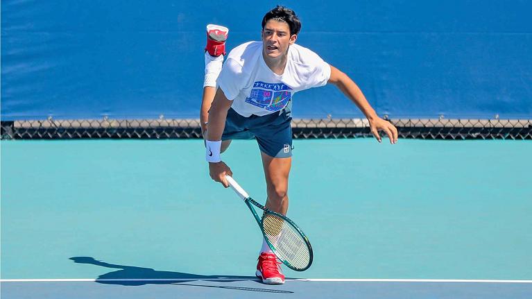 Federico Cinà in allenamento a Miami (Foto ATP Tour)