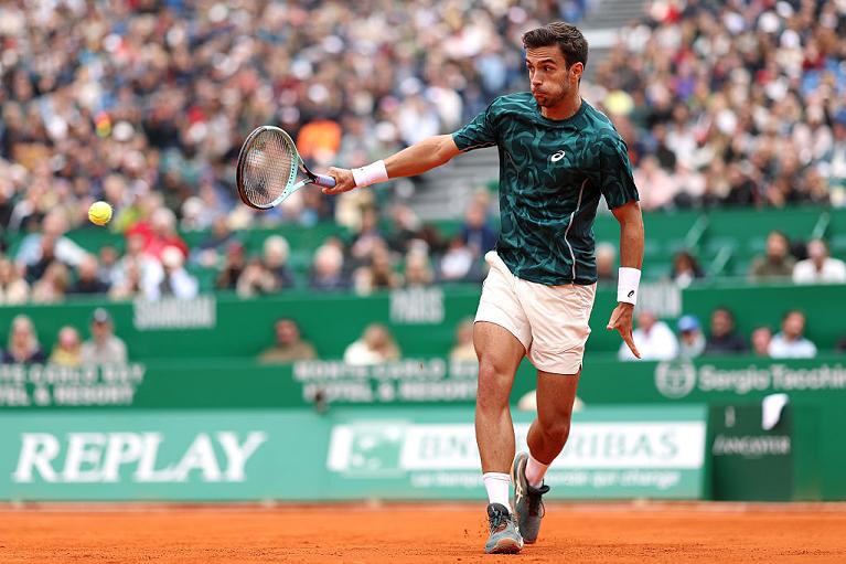 Il bel rovescio a una mano di Lorenzo Musetti (Getty Images)