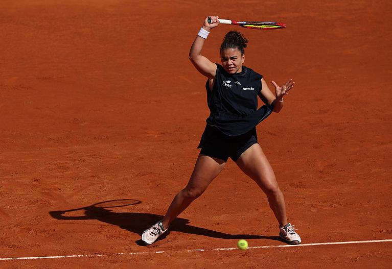 Il movimento di chiusura del diritto di Jasmine Paolini (foto Getty Images)