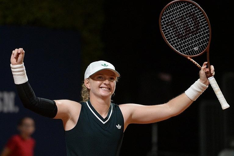 La britannica Francesca Jones esulta