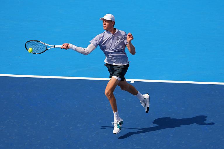 Sinner esegue un dritto (Getty Images)