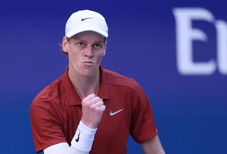 Jannik Sinner esulta (foto Getty Images)