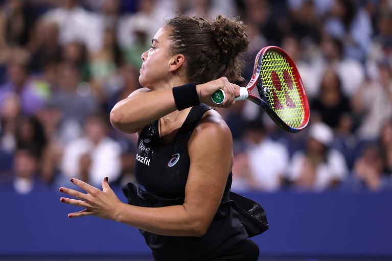 Il movimento di chiusura del diritto di Jasmine Paolini (foto Getty Images)