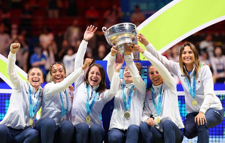 L'Italia campione di Billie Jean King Cup 2025 (foto Getty Images)