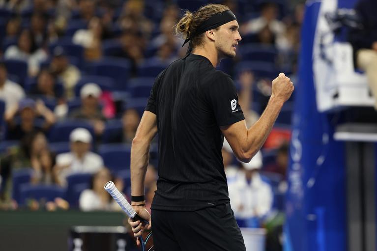 La carica di Alexander Zverev (Getty Images)