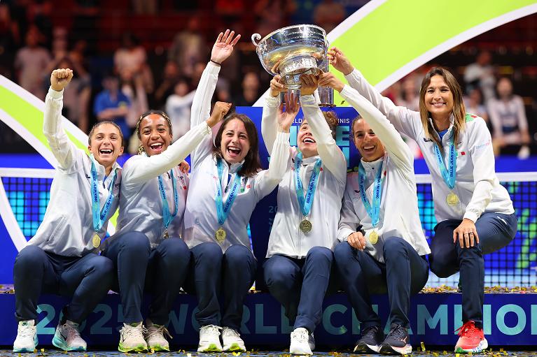 La gioia dell'Italia per la vittoria in Billie Jean King Cup (Getty Images)