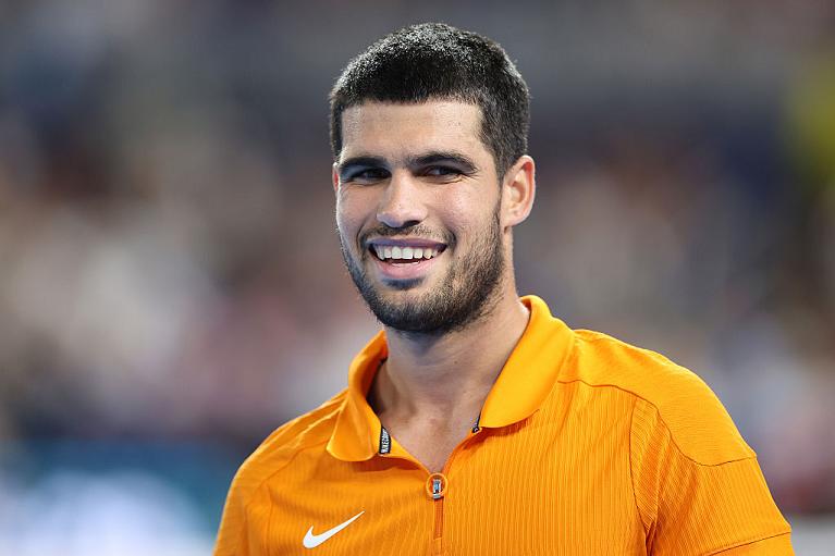 Un sorridente Carlos Alcaraz dopo l'esibizione a Miami (Getty Images)