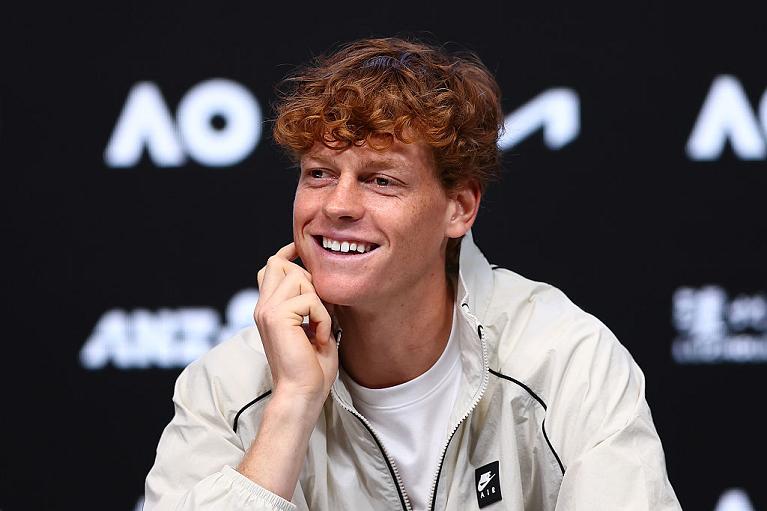 Jannik Sinner in conferenza stampa (Getty)