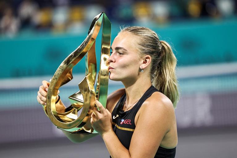 Sara Bejlek bacia il suo primo trofeo nel circuito maggiore, il