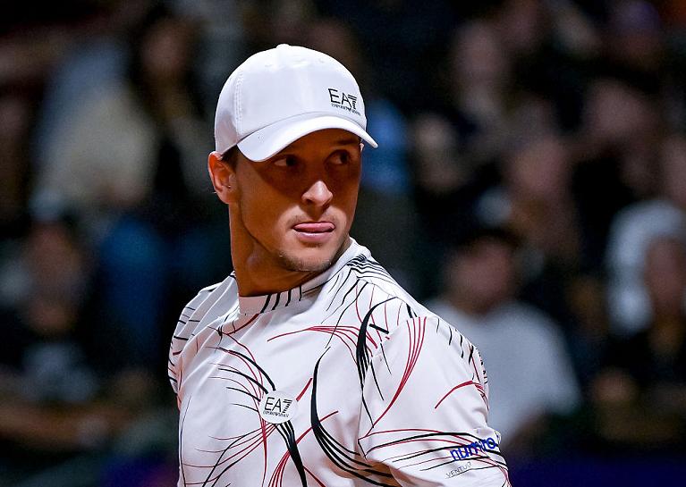 Un primo piano di Luciano Darderi (Getty Images)