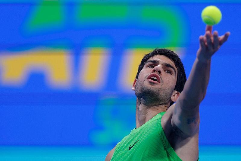 Doha, fatica e successo per Alcaraz all'esordio