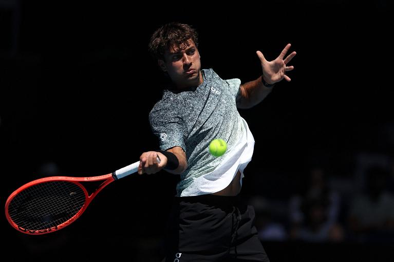 Cobolli in azione col dritto (Getty Images)