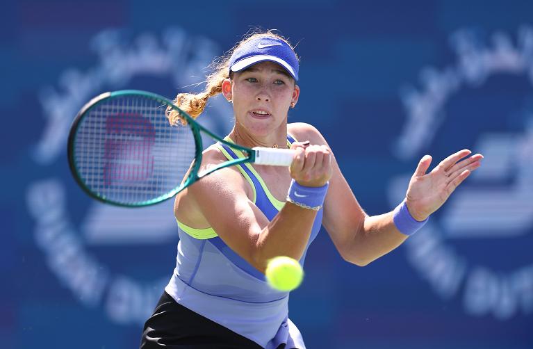 Mirra Andreeva in azione a Dubai (Getty Images)