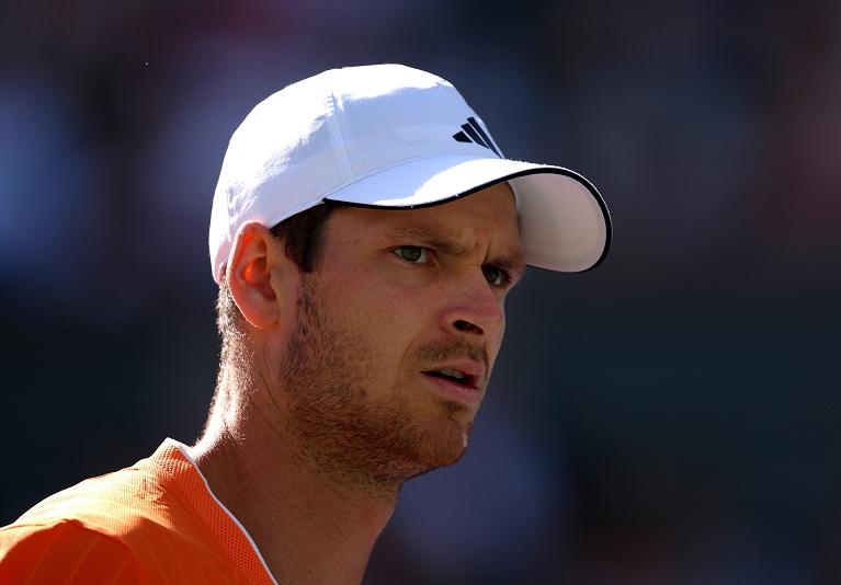 Un primo piano di Hubert Hurkacz (foto Getty Images)