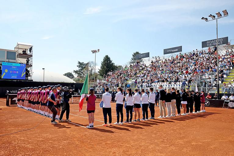 Italia e Giappone poco prima del via del tie di BJK Cup di scena a Velletri (Getty Images)