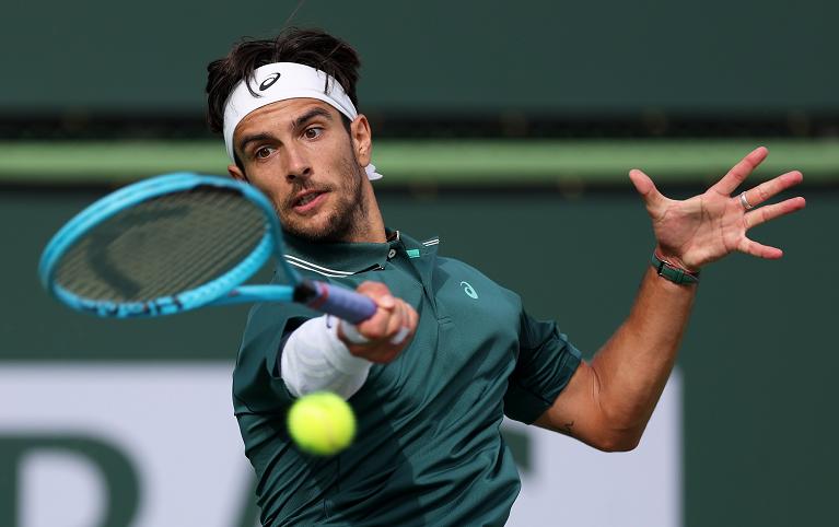 Lorenzo Musetti in azione (foto Getty Images)
