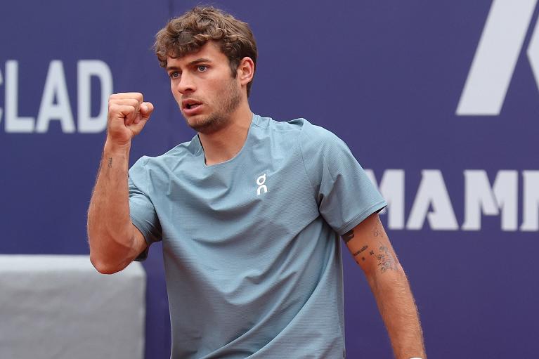 Un'esultanza di Flavio Cobolli (foto Getty Images)