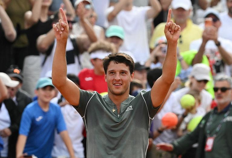 L'esultanza di Luciano Darderi (foto Getty Images)