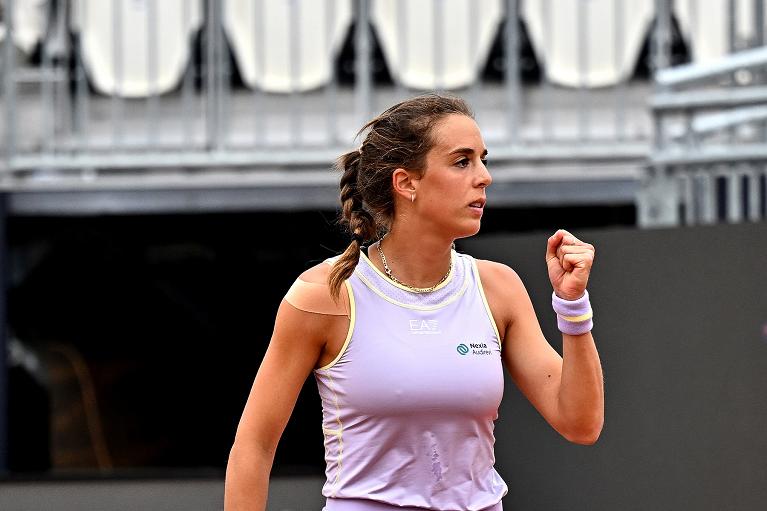 L'esultanza di Lucia Bronzetti agli Internazionali BNL d'Italia 2026 (foto FITP)