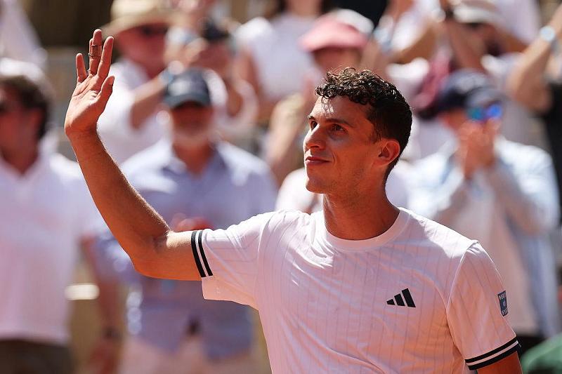 Chi è Juan Manuel Cerundolo, l'argentino che ha fermato la corsa di Sinner al Roland Garros