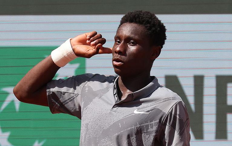 L'orgoglio del francese Moise Kouame al Roland Garros (Getty Images)