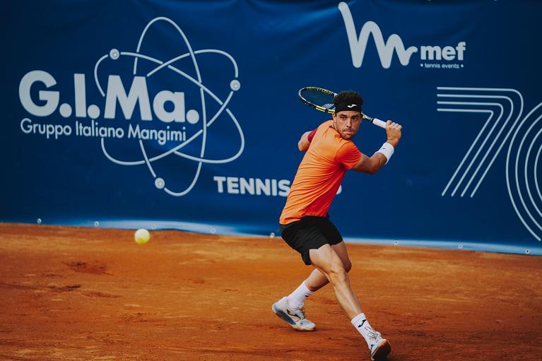 Marco Cecchinato in azione (foto Serafini)