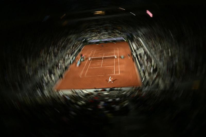 La verità del Bar Sport: 59 milioni di italiani ct di tennis. La racchetta ha davvero superato il calcio
