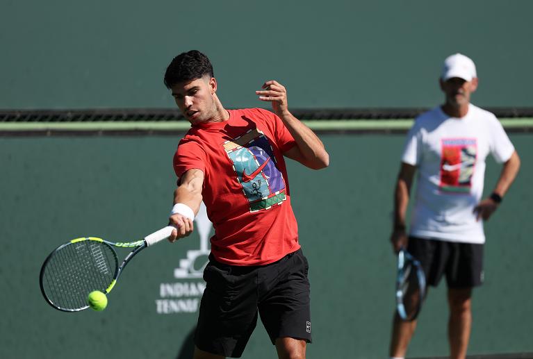 Carlos Alcaraz in allenamento con Samuel Lopez (Getty Images)