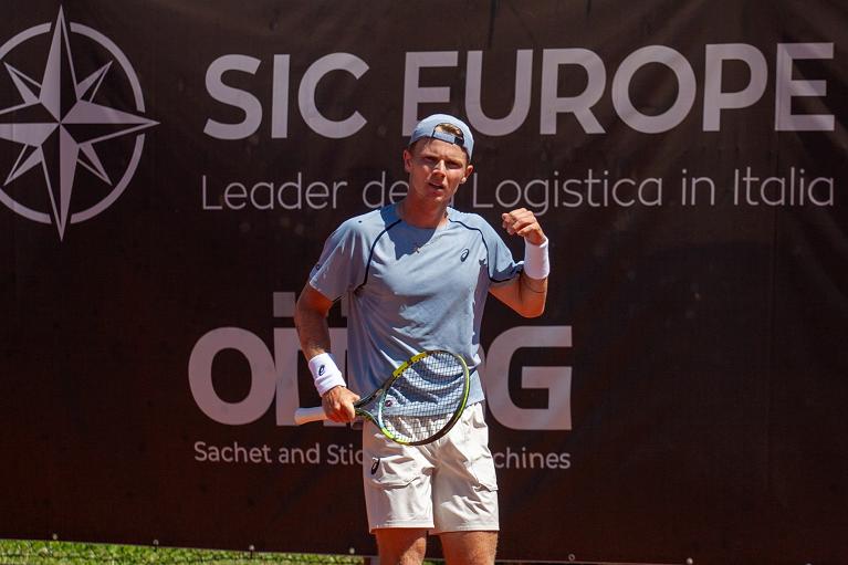 Jesper de Jong esulta (Galimberti Tennis Academy)